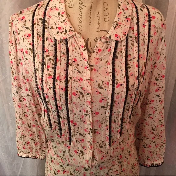 Adorable Flowered Dress - Picture 5 of 6